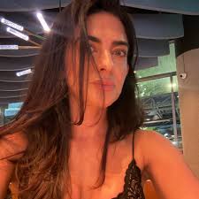 Non-romantic restaurants in St. Barts for a 23-year-old