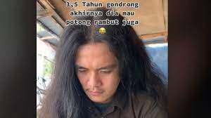 Gaya potongnya pun terbilang simpel, yakni rambut bagian samping kanan dan kiri dipotong tipis hingga plontos diikuti area rambut bagian belakang. Viral Wanita Temani Pacar Potong Rambut Gondrong Malah Ikutan Pangling