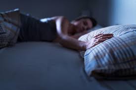 Der mann liegt mit ausgestreckten beinen auf dem bett. Offene Beziehung Vorschlagen Aus Unlust Brigitte De