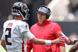 Jun 13, 2019 · the falcons are removed from the nest, covered, taken to an enclosed area, and measured for identification bands. 9txu1hpxgrjzom