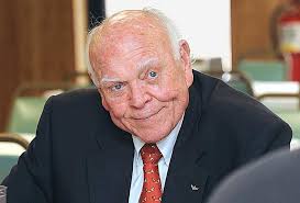 Ken Whitehouse (@KSWhitehouse)