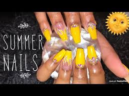It's such a chic style on nails and because it doesn't have to be perfect to get the look it's easy to diy. Acrylic Infill L Gel Polish Neon Abstract L Nail Design Nails Miriam Magazine