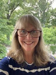 Kathryn Wagner's Instagram, Twitter & Facebook