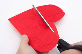 Including both basic and decorative die essentials in your crafty toolbox is the key to creating quick and ez shaped cards! How To Make A Heart Shaped Valentine S Day Card Holidappy