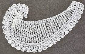 Tiene un lindo diseño de arcos y como usamos varetas dobles se avanza muy rápido 😅. Chal De Ganchillo Para Fiesta Muy Sencillo Manualidades Y Diymanualidades Y Diy Chal De Ganchillo Ganchillo Chal Tejido A Crochet