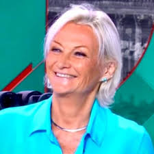 After all these years fighting for everything …” commence Nadal face à  Federer, Djokovic et Murray venus lui rendre hommage à Roland Garros