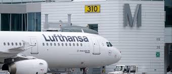 Lufthansa Piloten: Urabstimmung über Streik gestartet – Was Reisende wissen müssen - Imagen principal del artículo