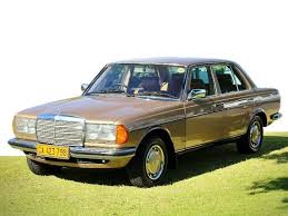 Image result for Beige Taxi Allemand 1995 Renault