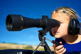 how far can you see with a spotting scope a w outlets