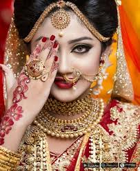 Pin By The Indian Wedding On Dulhan Indian Bridal Photos Bridal Makeup Wedding Indian Wedding Couple Photography