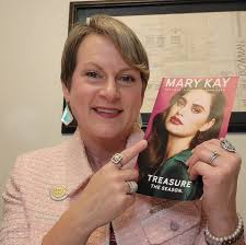 Paula Tyree's Instagram, Twitter & Facebook