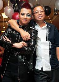 Ada hantu (2021) dafi ismail sabri as amir. Bapa Hanya Tolong Kalau Dafi Bankrap Hiburan Mstar