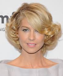Create the layers to increase your hair's volume, eliminating weight. 14 Jenna Elfman Hairstyles Hair Cuts And Colors