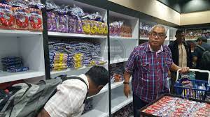 Perbezaan roti gardenia keluaran gbkl (kiri) dan roti gardenia keluaran gardenia sabah (kanan) kredit: Roti Gardenia Jadi Pilihan Utama Penumpang Ke