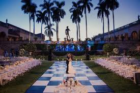 Top 17 Wedding Venues In Sarasota Bradenton Beyond In 2020 Florida Wedding Venues Beach Florida Beach Wedding Wedding Venues Beach
