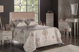 Bellona yatak odası modellerini videoda inceleyebilir ve fiyatlarına göz atabilirsiniz. Vitella Yatak Odasi Takimi Bellona Dekorasyon Hakkinda Hersey