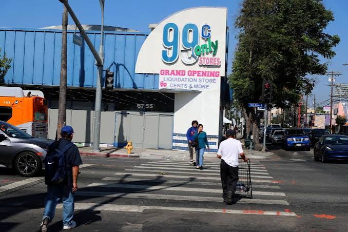 Exclusive | Van Nuys Boulevard riddled with drugs, vagrants, abandoned  businesses
