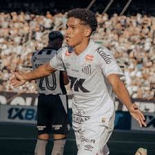 Tottenham confirma a contratação de Souza, lateral revelação do Santos: 'Sensação incrível'