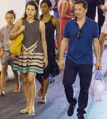 Let's check, how rich is gad. Charlotte Casiraghi And Gad Elmaleh Gad Elmaleh Picture 31137657 454 X 506 Fanpix Net