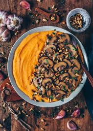 Susskartoffelpuree Mit Pilzsauce Vegan Bianca Zapatka Rezepte Recipe In 2020 Mashed Sweet Potatoes Stuffed Mushrooms Vegetarian Recipes