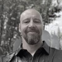 Kent Pratt's Instagram, Twitter & Facebook