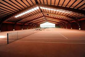 Kostenlose parkplätze befinden sich direkt an der halle. Tennis Oder Indoor Fussball Streit Um Nutzung Der Nimburger Tennishalle Teningen Badische Zeitung