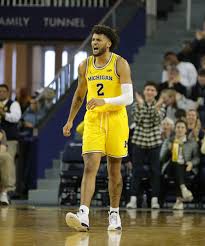 Michigan Basketball S Isaiah Livers Leaves Game Vs Presbyterian With A Muscle Strain Michigan Sports Michigan Wolverines Football Michigan
