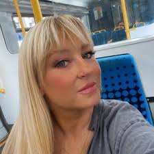 Stacey Valentine (@staceyvalentine)