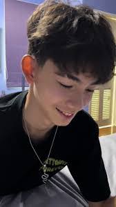 Alisha Spicer's Instagram, Twitter & Facebook