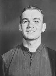 Samuel Bell's Instagram, Twitter & Facebook