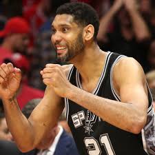 Timothy theodore duncan (timmy, the big fundamental, groundhog day, old man riverwalk, the stone buddha) position: Grades Tim Duncan Re Signs With Spurs On Sweetheart Deal Sports Illustrated