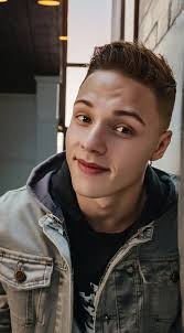 8+ Good kisser AI Characters, 💬 AI Chat Free & Safe