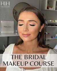 Dermaplaning😍👏🏼 Calling all 2025 brides💍 Dermaplaning is an ideal  pre-wedding skincare treatment for brides looking to achieve a flawless,  radiant complexion. This gentle exfoliation technique removes dead skin  cells and peach fuzz