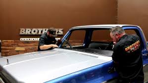 Sam's Garage S2 E1 - 73-87 Chevy & GMC Truck Windshield Install ...