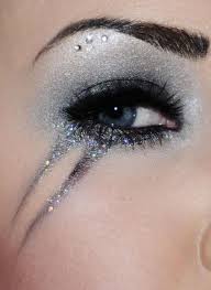 Black And Silver Glitter Eye Makeup Pin By Ee Kachinski On Beauty Board Fantasy Makeup Color Guard Makeup Beautiful Halloween Makeup Dance Makeup