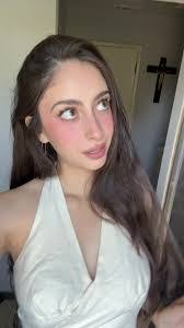 Marie Baez's Instagram, Twitter & Facebook