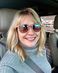 On the road again! Hoping to find some labeled photos! 📸😇 🚗