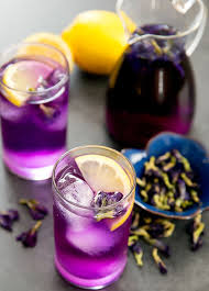 Butterfly Pea Flower Tea With Lemonade Kirbie S Cravings Recipe Butterfly Pea Tea Butterfly Pea Flower Tea Flower Tea