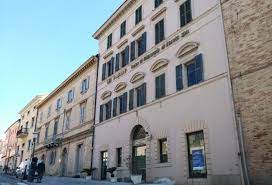 Per informazioni e assistenza puoi scrivere un'email all'indirizzo. Intesa Ubi 39 Filiali Passano A Bper Prevista Direzione Regionale Ad Ancona Cronache Ancona
