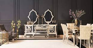 Salon ve yemek odası konsol modelleri vitrin gibi diğer mobilyalarla uyum içinde kullanılabilir. Konsol Yemek Odasi Yemek Odasi Takimi Salon Salon Takimi Berjer Koltuk Takimi Kanepe Berjer Oturma Grubu Kanepe Kanepe Modelleri Koltuk Takimi Koltuk Oturma Grubu Oturma Gruplari Oturm Evart Home