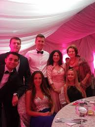 Sus pe muntele ciumârna şi să iubeşti o suceveancă, povesteşte angelica flutur.album angelica flutur si orchestra lautarii de la chisinau. Foto Una Dintre Cele Mai IndrÄƒgite CantÄƒreÅ£e Din JudeÅ£ul Suceava S A CÄƒsÄƒtorit Suceavanews Ro