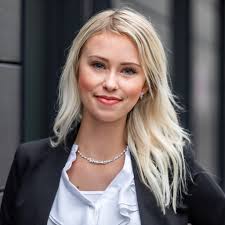 Check out the latest pictures, photos and images of jasmin wagner. Jasmin Wagner Projektleiterin Releasemanagement Applikationsanalystin Mindsquare Ag Xing