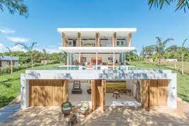 Whether you need to add another the hudson plan is a magnificent 1.5 story modern farmhouse style house plan. Outdoor Living House With Art Gallery Influence