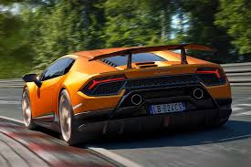Kleurplaat van een super snelle formule 1 race auto op het circuit. Zo Vermorzelde Lamborghini Het Snelheidsrecord Op De Nurburgring