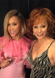 In junior high school, she performed with her musical siblings, aka the singing mcentires. Reba Mcentire Height Weight Age Boyfriend Family Facts Biography