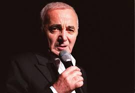 C'est troublant, stupéfiant", biopic de Charles Aznavour, en pleine  interview, l'aveu de Tahar Rahim qui a déstabilisé Audrey Crespo-Mara