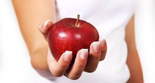 Apple for Weight Loss: सेब का सेवन भ  तेज  से वजन कम करता है |  TheHealthSite.com हिंद 