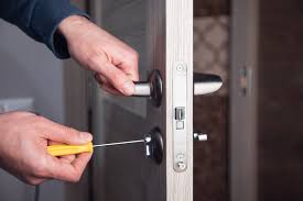 Xpert Locksmith technician working