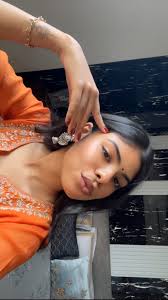 🧡🧡, #fyp #trendingreels #trending #explore #viral #transition #fypシ  #trend #reel #instagram