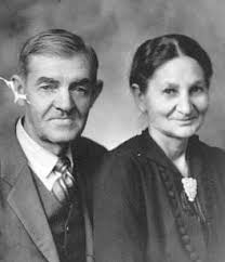 William Jesse " Bill " Reed (1876-1948 )and Mary ( Hale ) Reed (1879-1940 )  and Family .